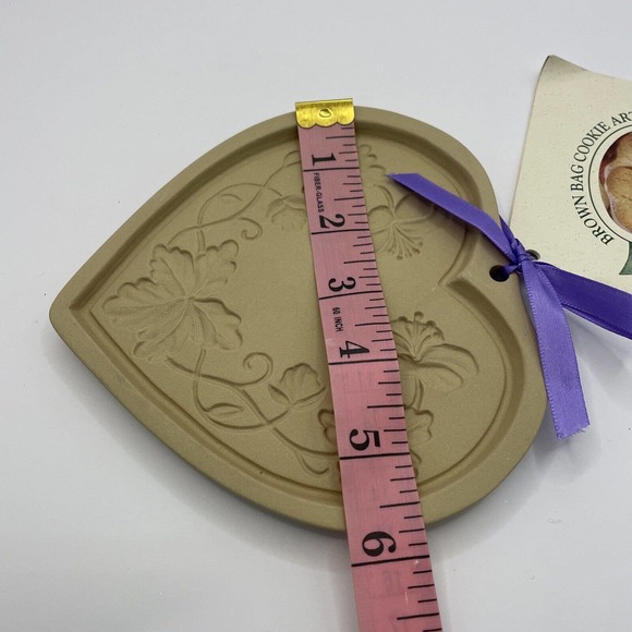 Brown Bag Cookie Art Mold Art Nouveau Heart Hill Design Baking Shortbread Crafts - Picture 6 of 9